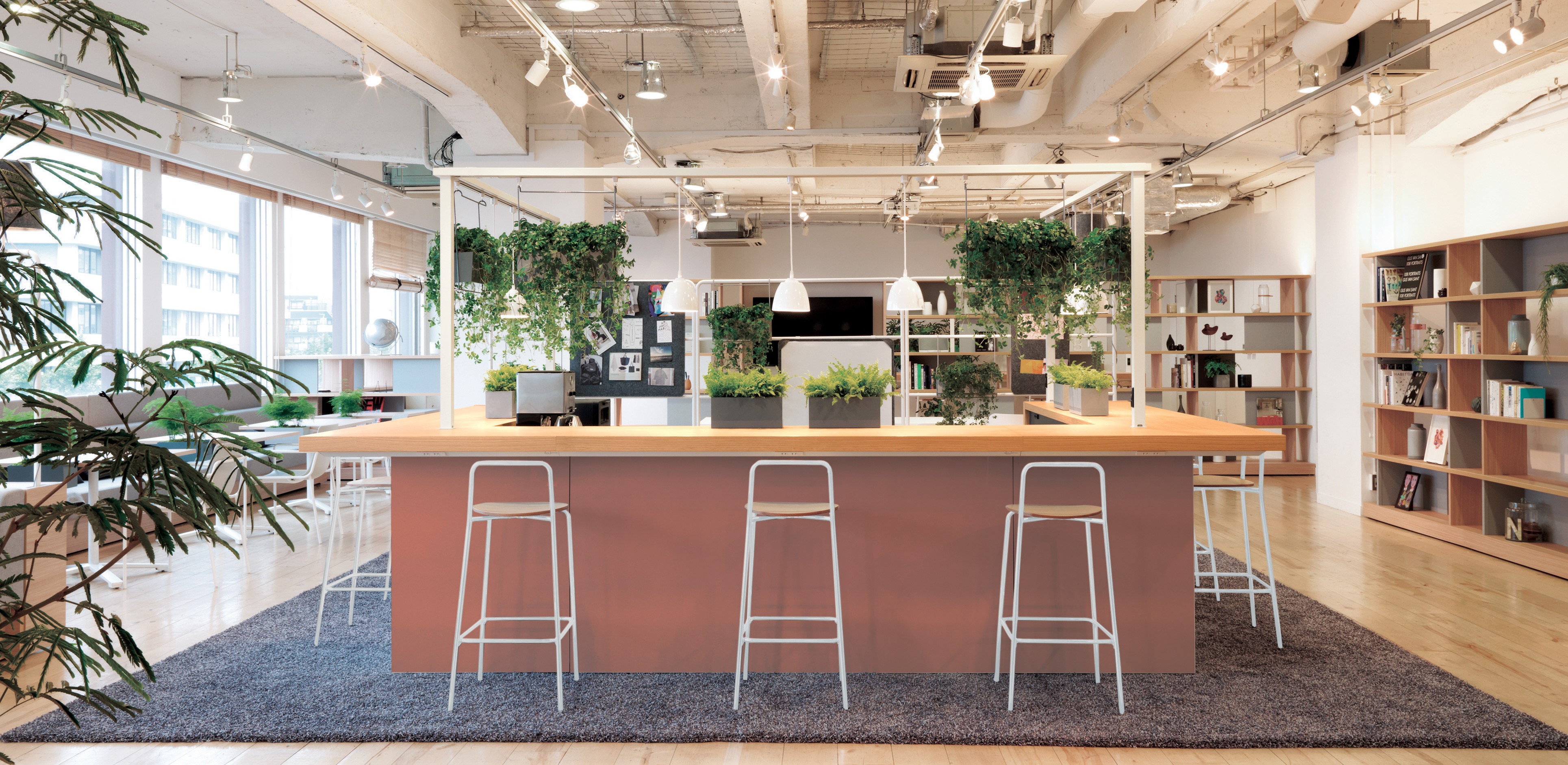 Days Office